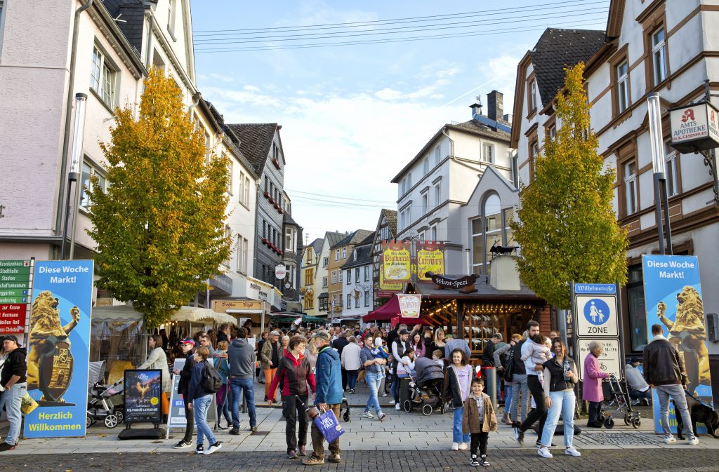 Löwenfest lockte viele Besucher in die Hachenburger Innenstadt